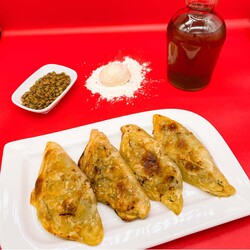 bikolimvar - Vegan Soya Kıymalı Sembusek (4 ADET) bikolimvar - Vegan Soya Kıymalı Sembusek (4 ADET)